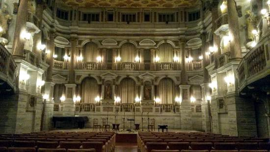 Visita guidata all’Accademia Virgiliana e Museo di Palazzo D’Arco