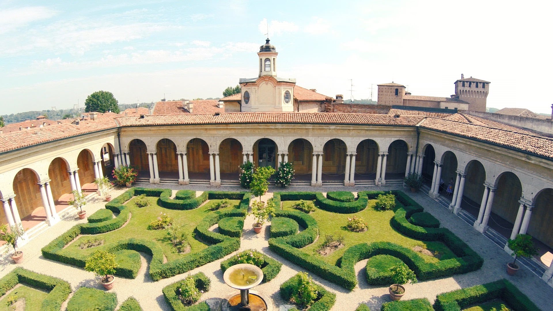 Visita guidata ai giardini di palazzo Ducale con serata informativa