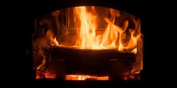 Legna da ardere - Rifiuti nella stufa: NO GRAZIE!
